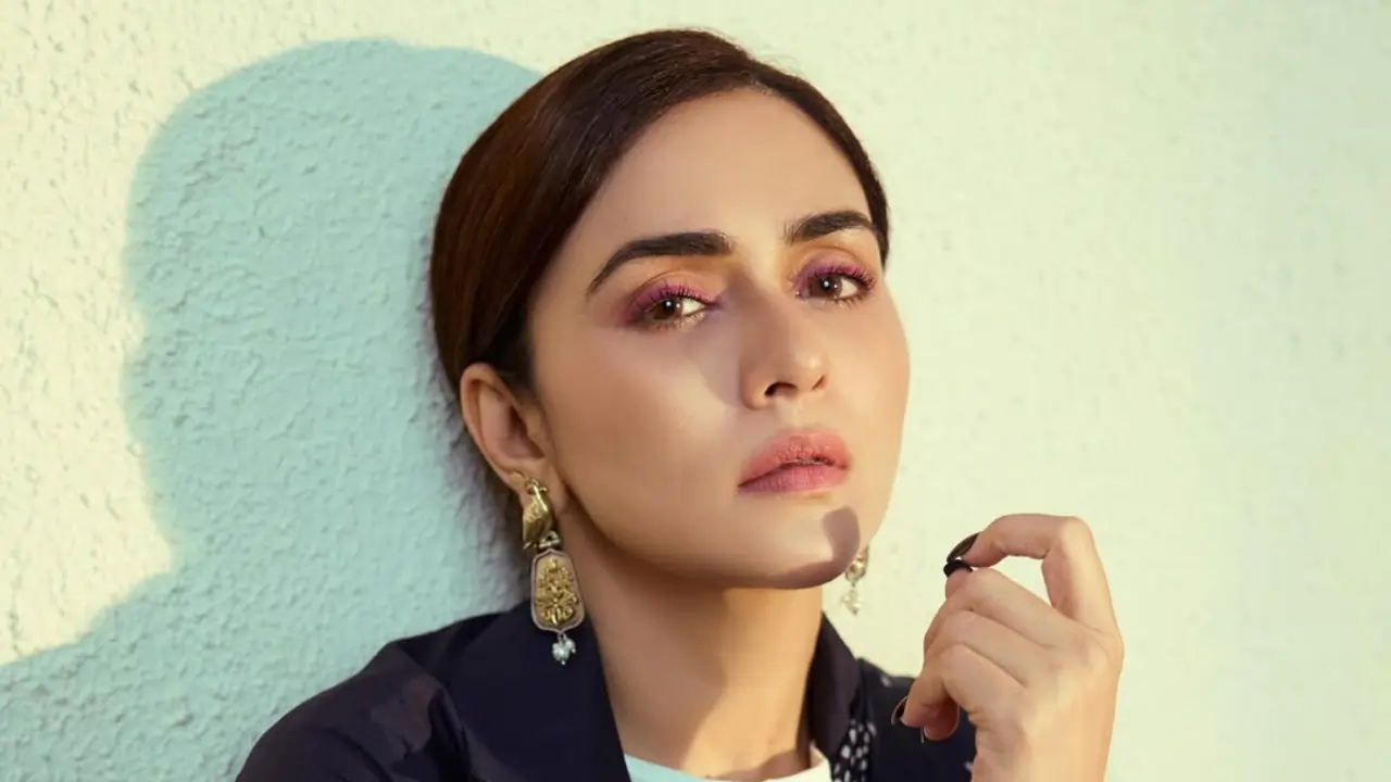 Amruta Khanvilkar